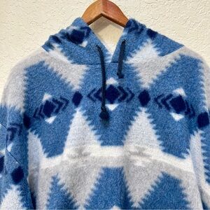 Fuzzy‎ Pullover Hoodie Blue Gray White Aztec Southwestern Style